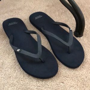 Abercrombie Flip Flops